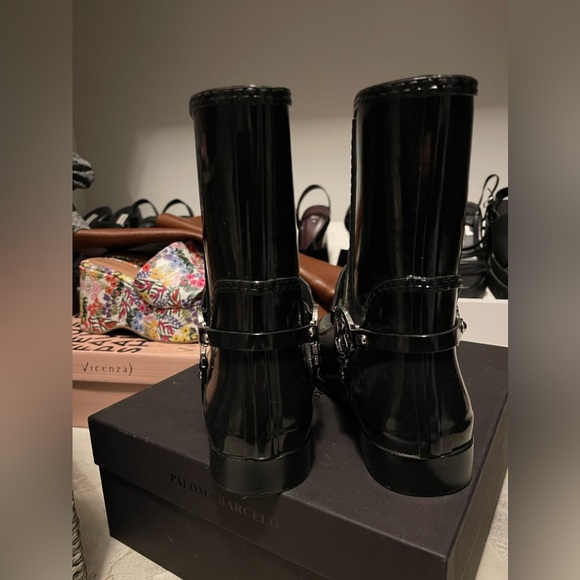 Mk Rain Boots - Picture 4 of 4